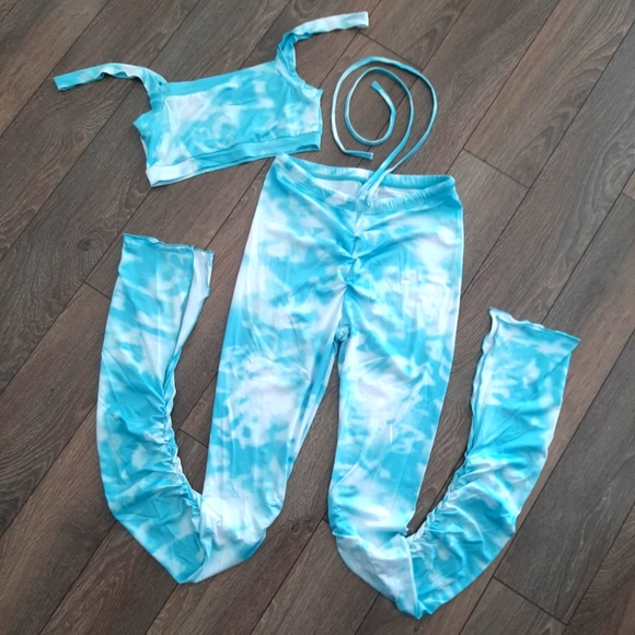 5/$25✨NWOT🏷️2 Piece Tie Dye Pants Set - Picture 1 of 2
